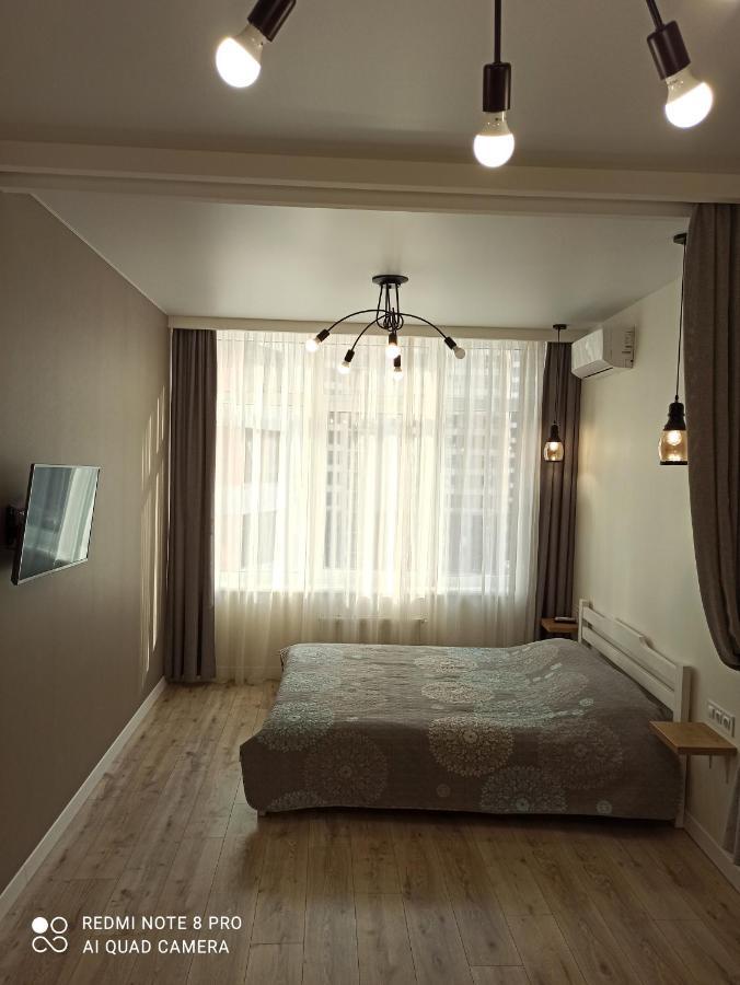 Самостоятельная Квартира Lägenhet Odessa Exteriör bild